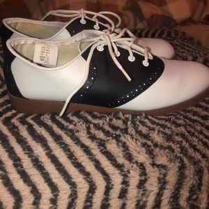 Predictions Saddle Oxfords